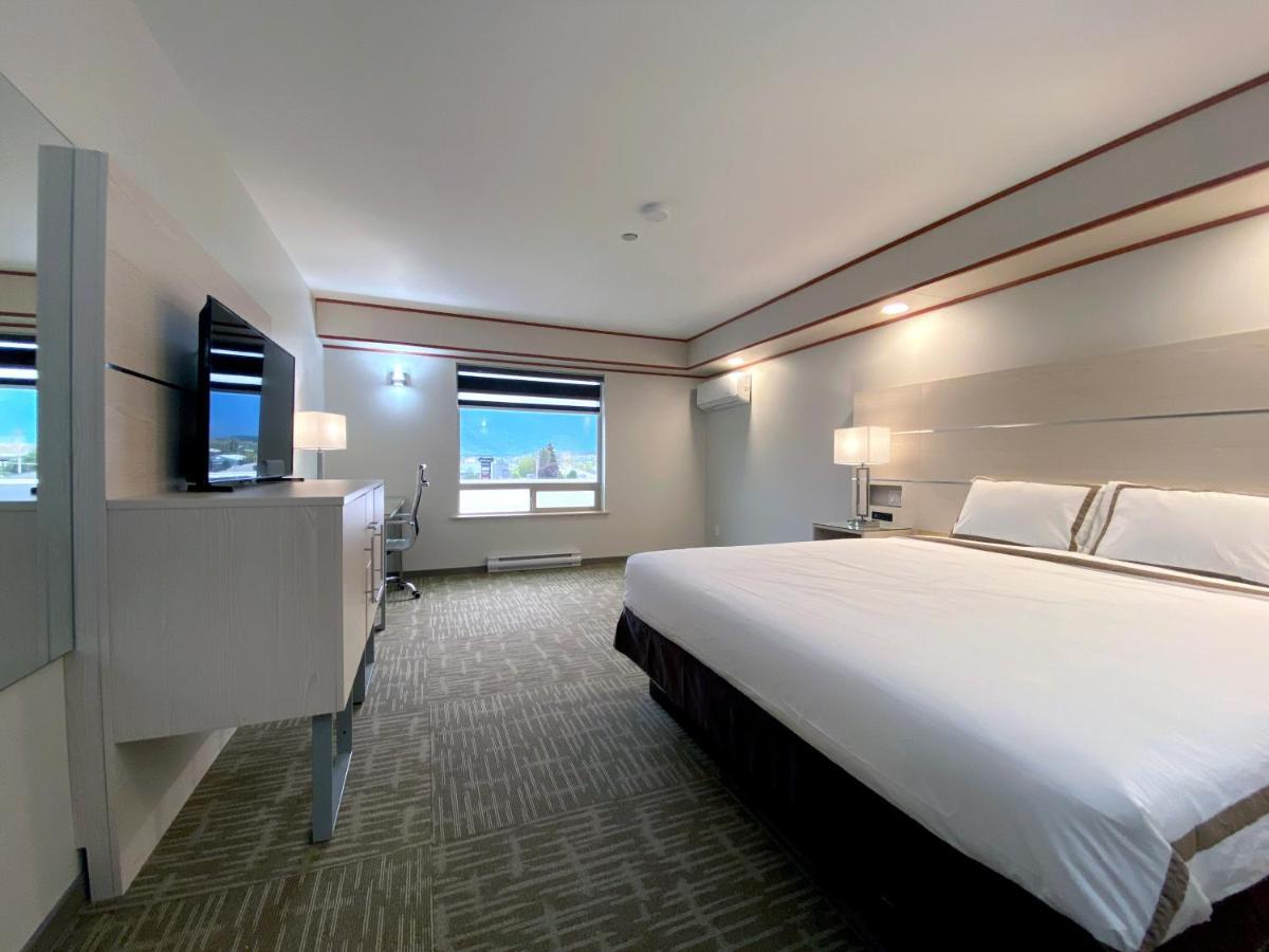 Quality Inn Sunshine Suites 테라스 외부 사진