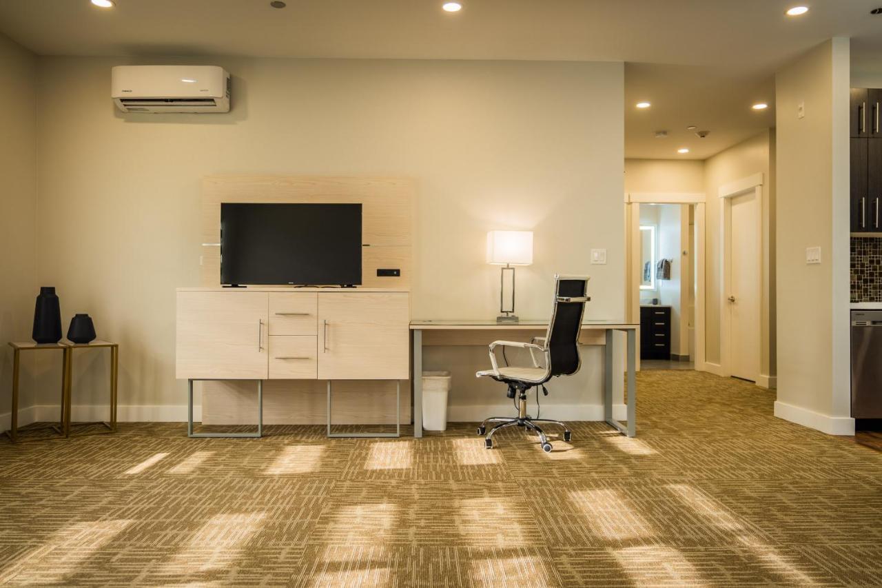 Quality Inn Sunshine Suites 테라스 외부 사진