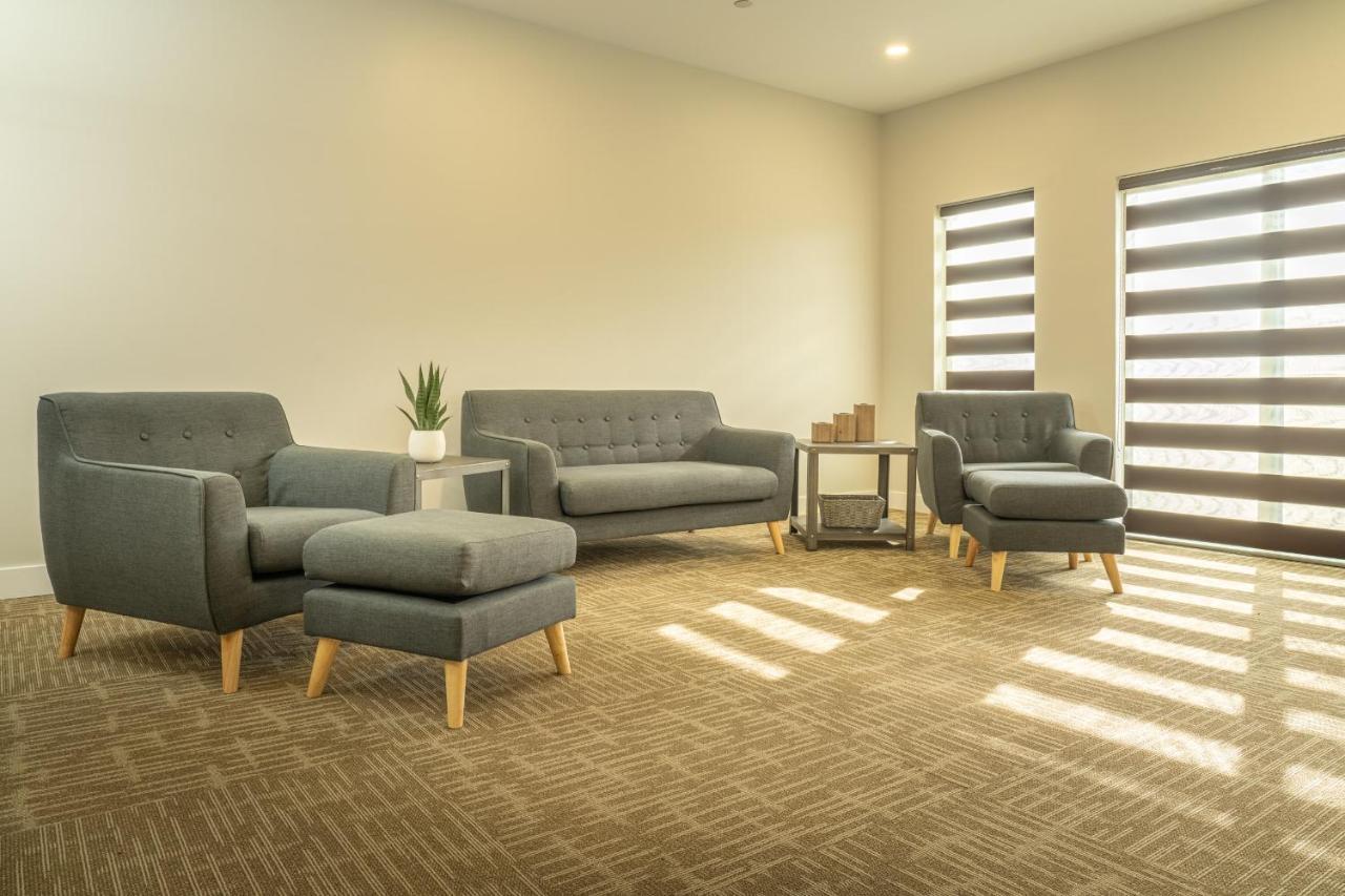 Quality Inn Sunshine Suites 테라스 외부 사진