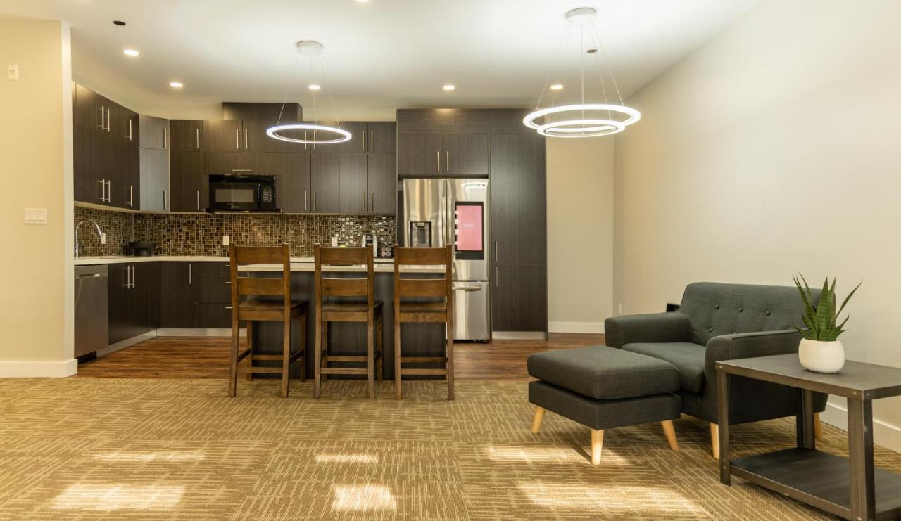 Quality Inn Sunshine Suites 테라스 외부 사진
