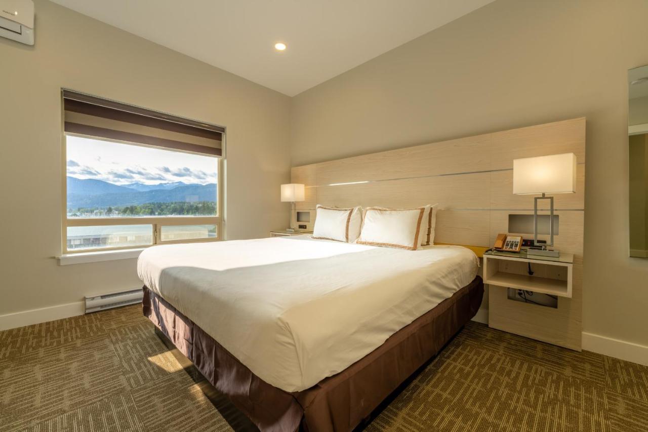 Quality Inn Sunshine Suites 테라스 외부 사진