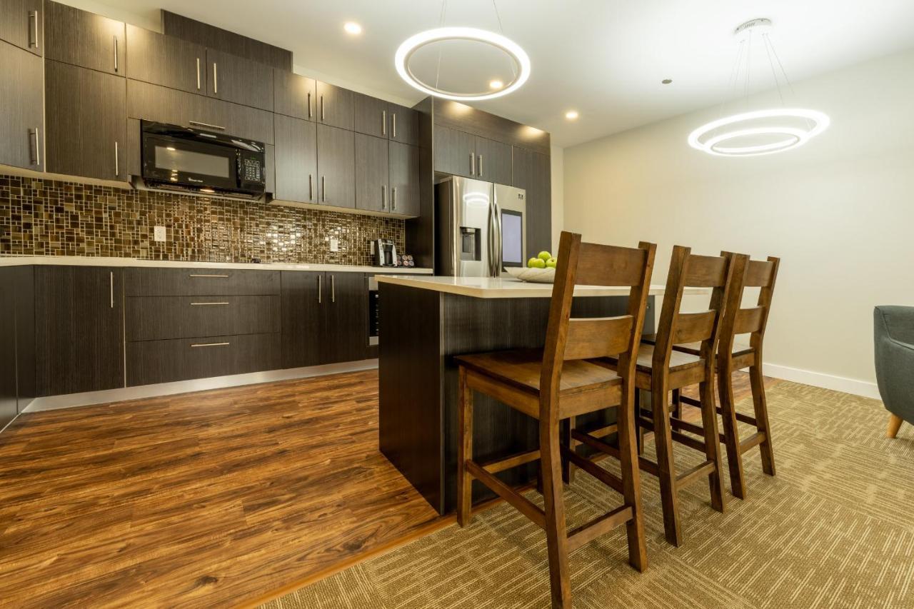 Quality Inn Sunshine Suites 테라스 외부 사진