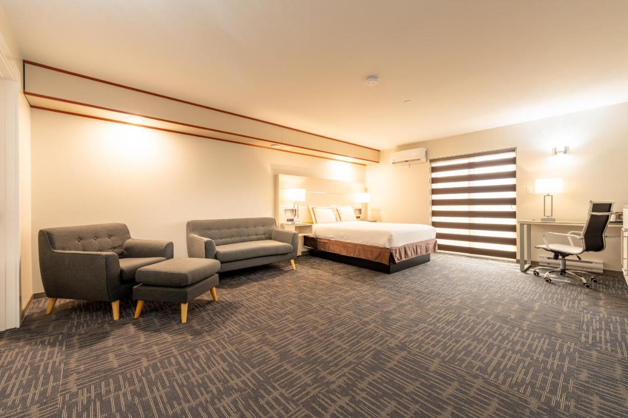 Quality Inn Sunshine Suites 테라스 외부 사진