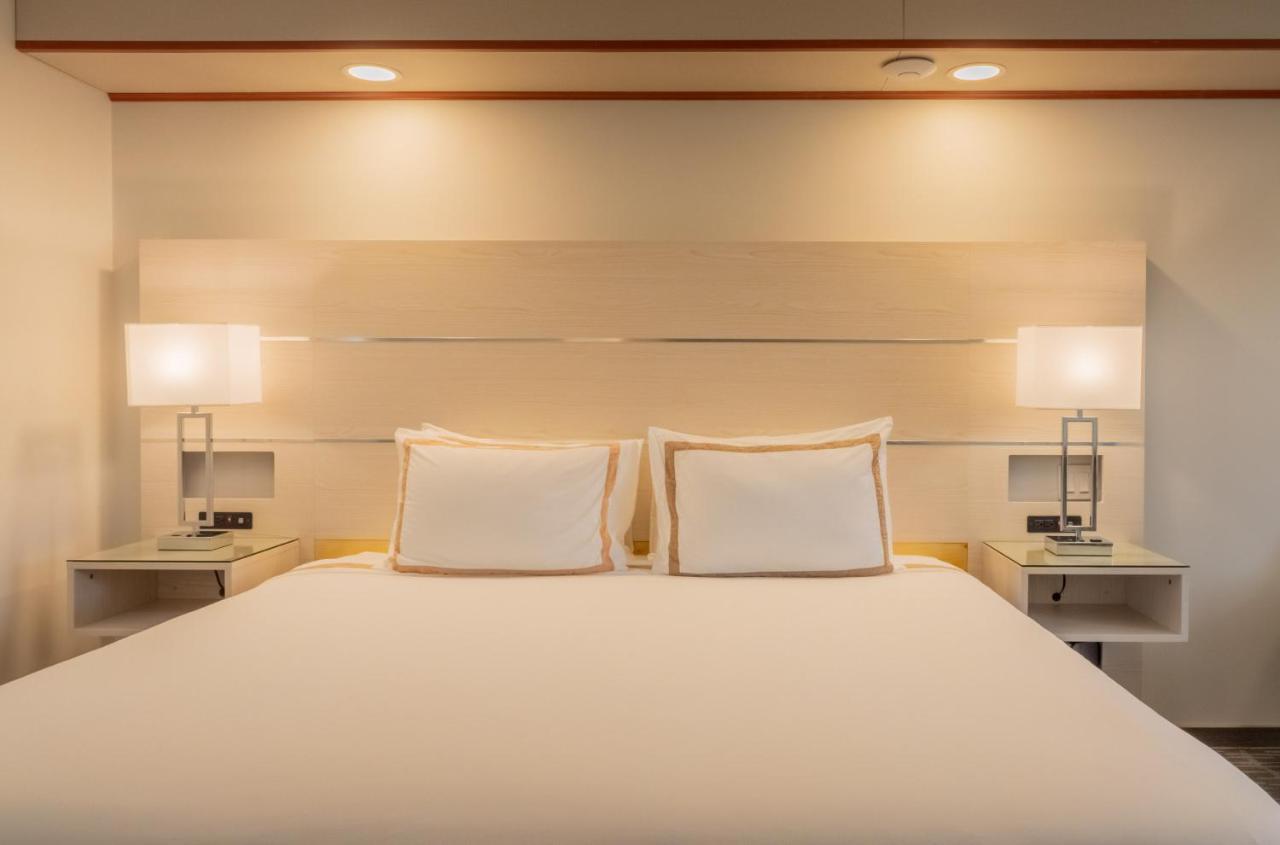 Quality Inn Sunshine Suites 테라스 외부 사진