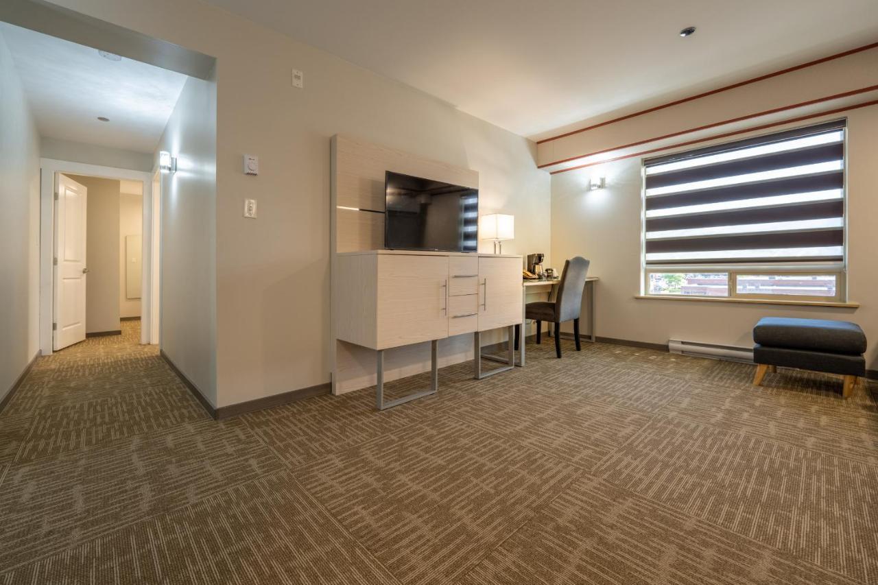 Quality Inn Sunshine Suites 테라스 외부 사진
