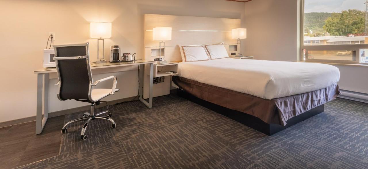 Quality Inn Sunshine Suites 테라스 외부 사진